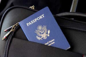 Siap liburan ke luar negeri? Cek daftar 88 negara bebas visa untuk WNI terbaru tahun 2026. Lengkap dengan panduan aturan Visa Free, VoA, dan eTA
