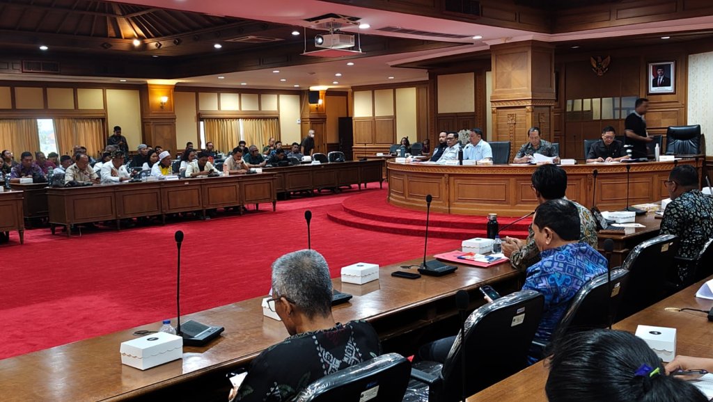 Lanang Umbara Pimpin Raker Pansus DPRD Badung, Serap Aspirasi Raperda Pemberdayaan Ormas