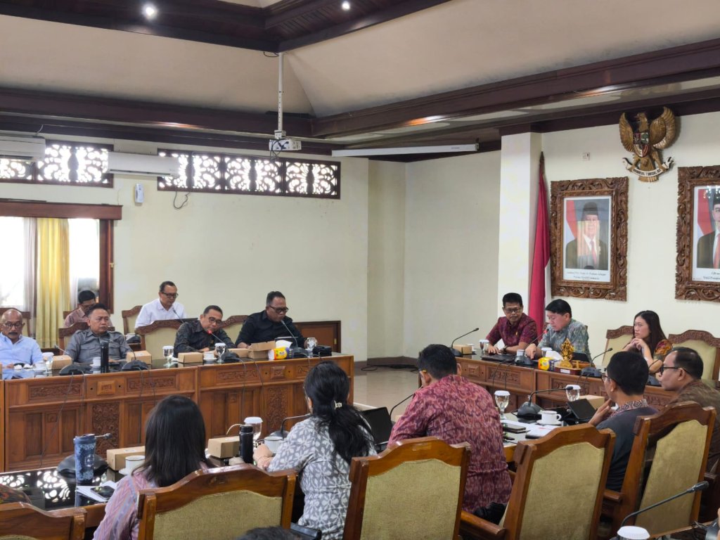 DPRD Bali Soroti Kepala Sekolah Menjabat Lebih Dua Periode dan Penurunan Anggaran Pendidikan 2027