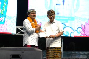 HUT Ke-55 STT. Tunjung Mekar, Bupati Adi Arnawa: Tingkatkan Kualitas SDM agar Mampu Berdaya Saing