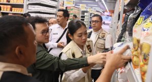 Sidak sejumlah titik distribusi beras di oleh Satgas Pangan Polri. (Sumber: Gung Kris)