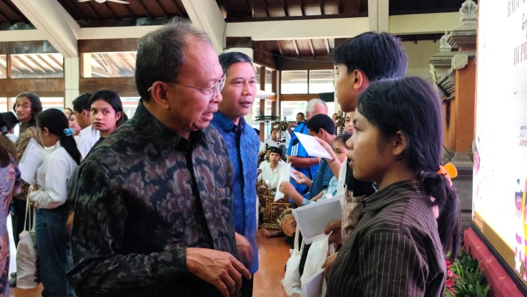 JPN Kejati Bali Fasilitasi Dokumen Kependudukan Puluhan Anak Terlantar