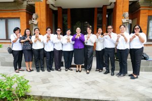 Ikuti Evaluasi Provinsi, Ketua TP. Posyandu Badung Paparkan Transformasi Layanan 6 SPM
